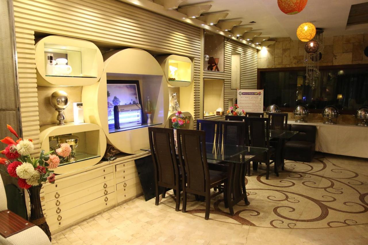 Gulberg Continental Hotel Lahore Exterior photo