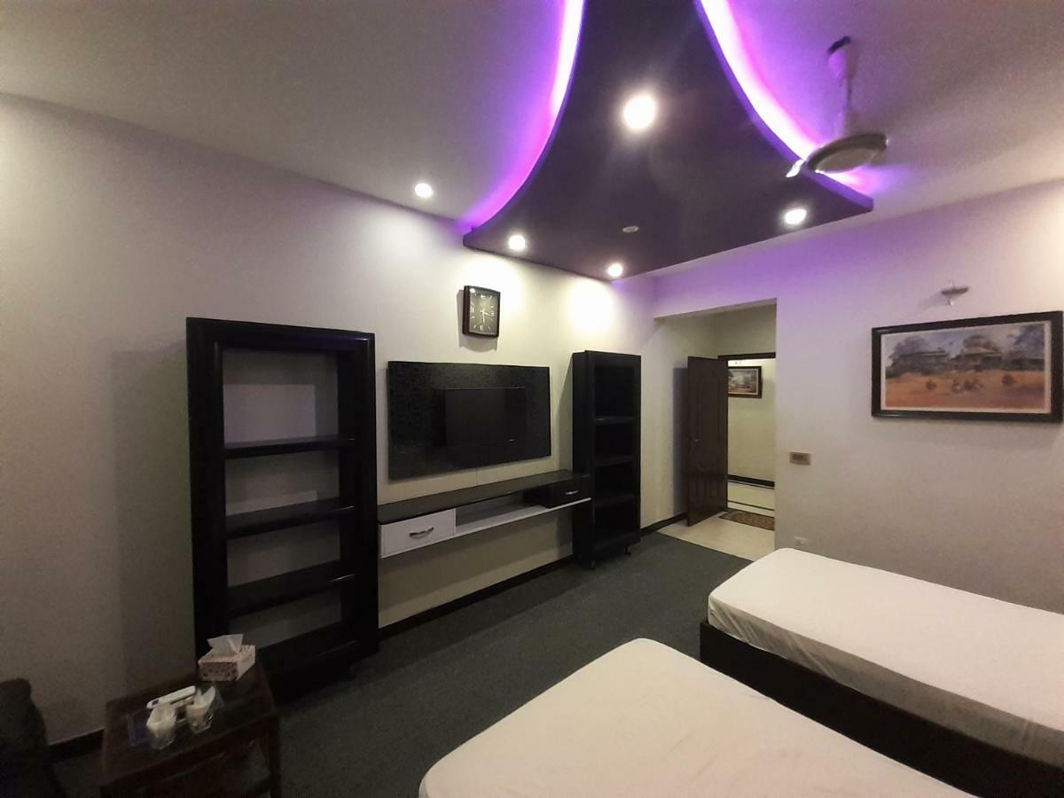 Gulberg Continental Hotel Lahore Exterior photo